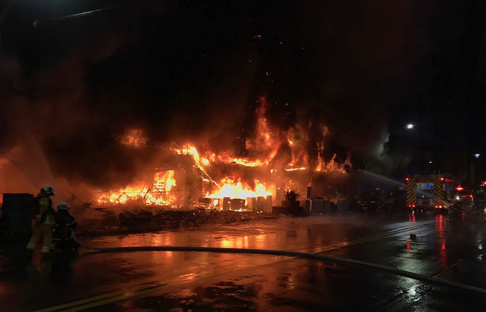 (Foto: Handout / Kaohsiung Fire Department / AFP
) (Foto: Handout / Kaohsiung Fire Department / AFP
)