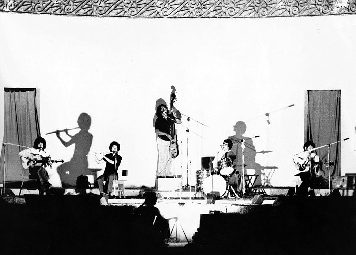 O histrico show do Quinteto Violado no teatro de Nova Jerusalm, em 1971 (Divulgao)