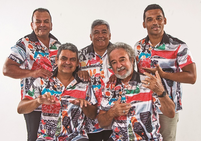 Quinteto Violado segue em ativo, levando a cultura popular nordestina para o mundo (Elimar Caranguejo/Divulgao)