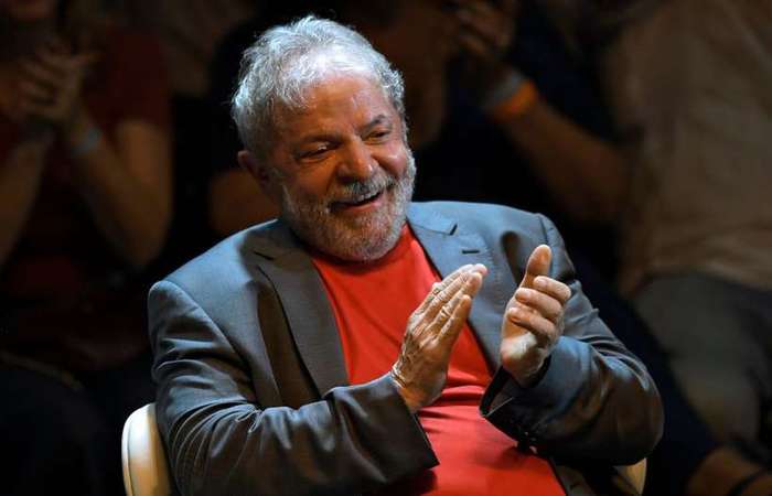 Lula reçoit le prestigieux prix du magazine français