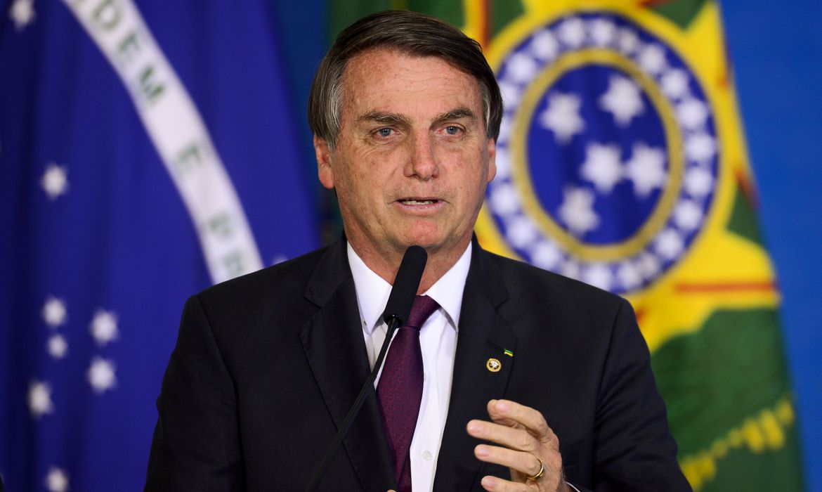 Bolsonaro se décerne la Médaille du mérite scientifique