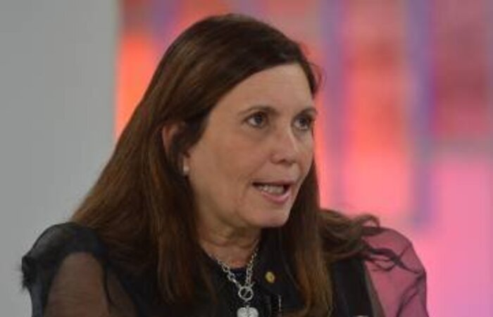 Ministro julgou precedente o pedido de investigação contra a parlamentar. Kicis criticou programa de trainee do Magazine Luiza e postou imagens de ex-aliados de Bolsonaro com %u2018blackface%u2019
(Foto: Ed Alves/CB/D.A Press) Ministro julgou precedente o pedido de investigação contra a parlamentar. Kicis criticou programa de trainee do Magazine Luiza e postou imagens de ex-aliados de Bolsonaro com %u2018blackface%u2019
(Foto: Ed Alves/CB/D.A Press)