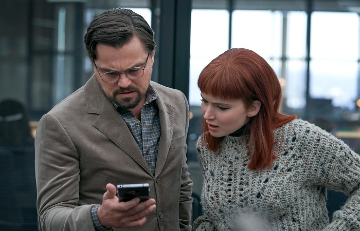 Adam Mckay volta a buscar uma espécie de farsa realista em Não Olhe para Cima (Netflix/Divulgação) Adam Mckay volta a buscar uma espécie de farsa realista em Não Olhe para Cima (Netflix/Divulgação)