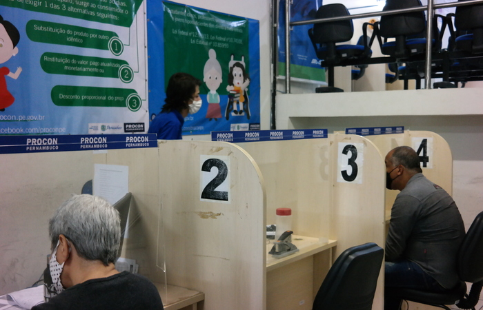 (Celpe ficou em primeiro lugar na lista de reclamações, seguida pelo Banco Bradesco, Compesa e Caixa Econômica Federal. Foto: Divulgação / Procon PE.) (Celpe ficou em primeiro lugar na lista de reclamações, seguida pelo Banco Bradesco, Compesa e Caixa Econômica Federal. Foto: Divulgação / Procon PE.)