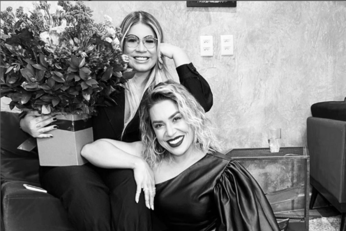  (Naiara Azevedo e Marília Mendonça gravaram parceria musical na canção 50 por cento. Foto: Reprodução/Instagram)