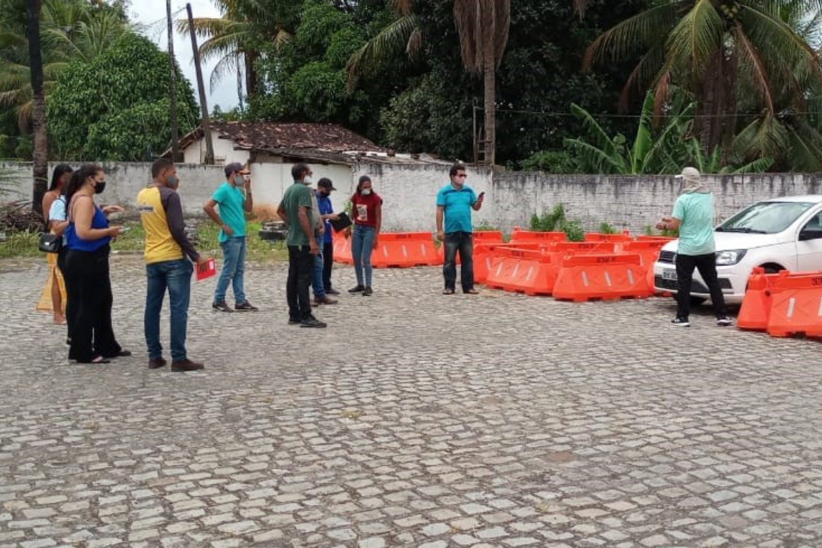 No treinamento, as principais orientaes so referentes aos procedimentos que devem ser adotados antes de iniciar o exame, como o acolhimento e a identificao do candidato por meio da biometria. (Detran-PE/Divulgao)