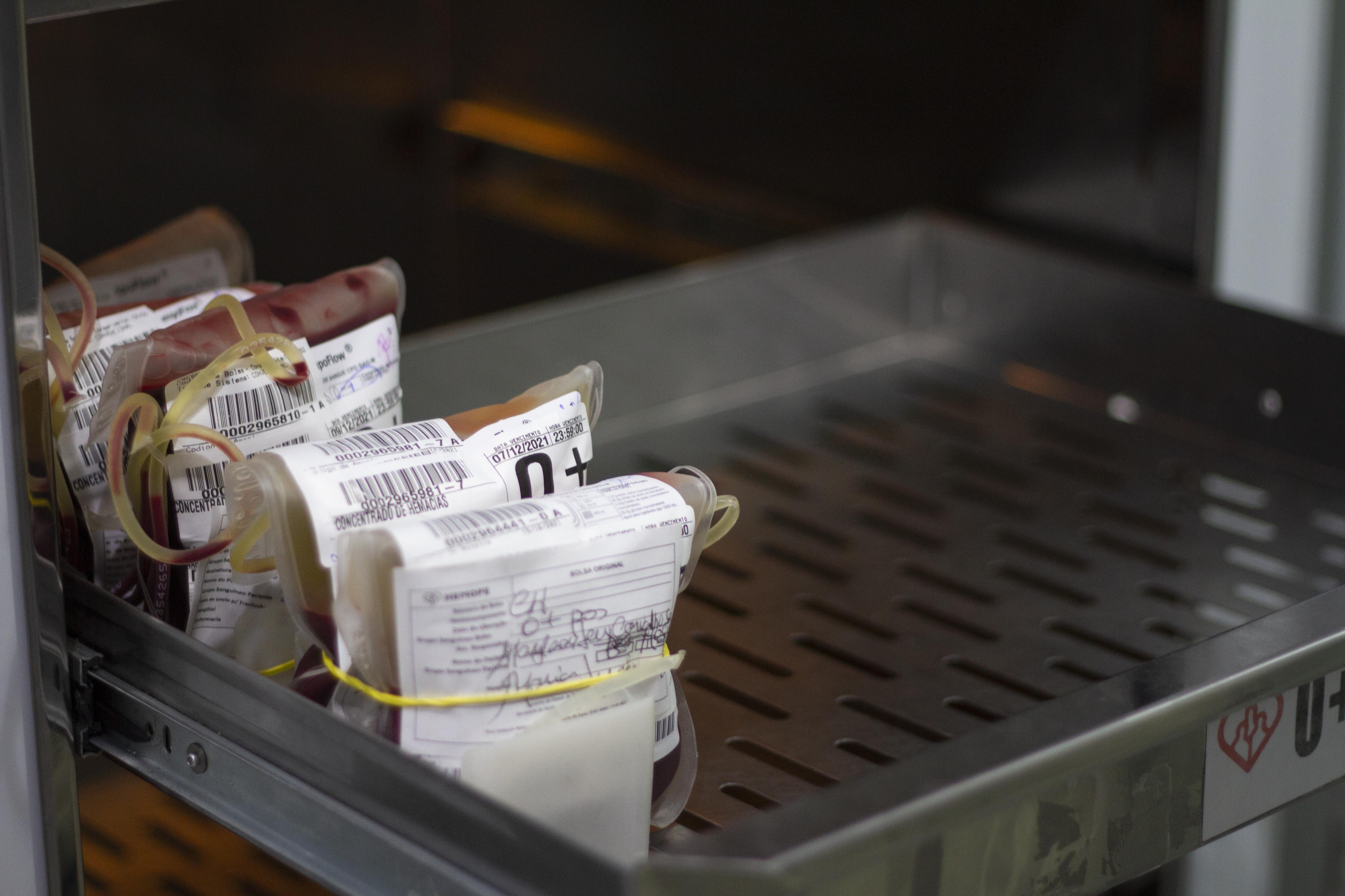 Com acelerao das doenas respiratrias, Hemope convoca populao para doar sangue.
 (Miva Filho / SES-PE)