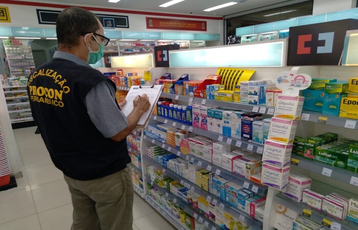 Quatorze farmácias foram visitadas no Recife e pesquisados valores de 20 remédios (Procon-PE)