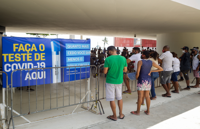  (O ponto de testagem do Parque Dona Lindu abriu na ltima segunda (24). Foto: Rafael Vieira/DP.)