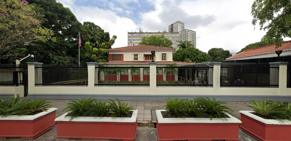  (Consulado dos Estados Unidos no Recife. Foto: Reproduo/Google Street View


)