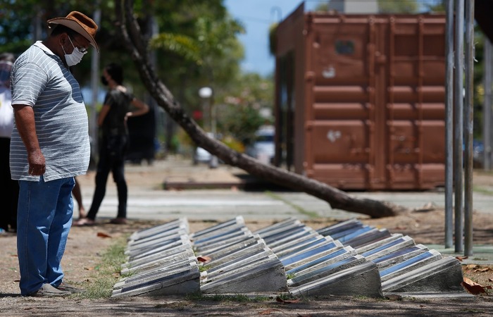  A Calada da Memria, onde est registrado o tributo, em dezembro de 2020, antes dos atos de vandalismo. ( Leandro de Santana/ Arquivo DP
)