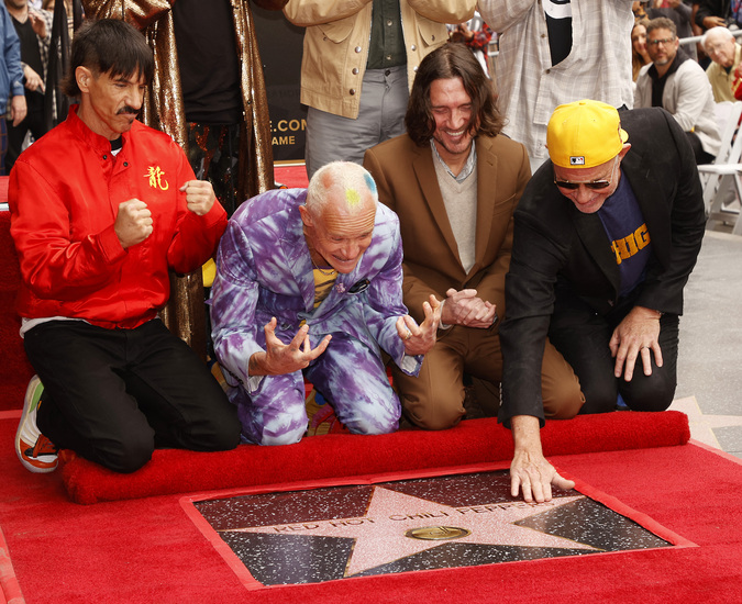 Banda ganhou uma estrela na famosa Calada da Fama de Hollywood na ltima quinta (Michael Tran/AFP)