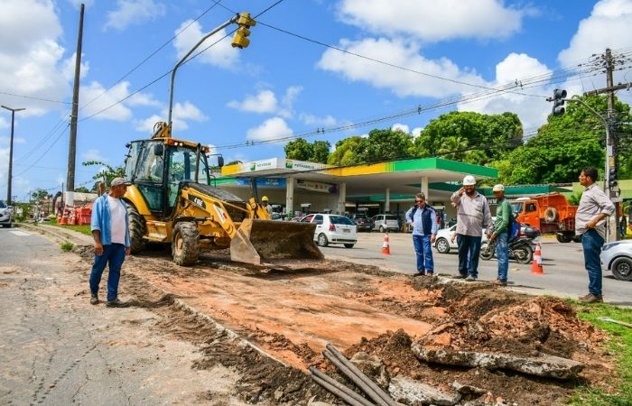 Outros serviços previstos são a requalificação, sinalização horizontal e vertical da Av. Pernambuco (Victor Patrício) Outros serviços previstos são a requalificação, sinalização horizontal e vertical da Av. Pernambuco (Victor Patrício)