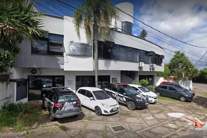4ª delegacia de homicídios de Porto Alegre, que investiga o caso (Foto: Reprodução/Google Maps) 4ª delegacia de homicídios de Porto Alegre, que investiga o caso (Foto: Reprodução/Google Maps)