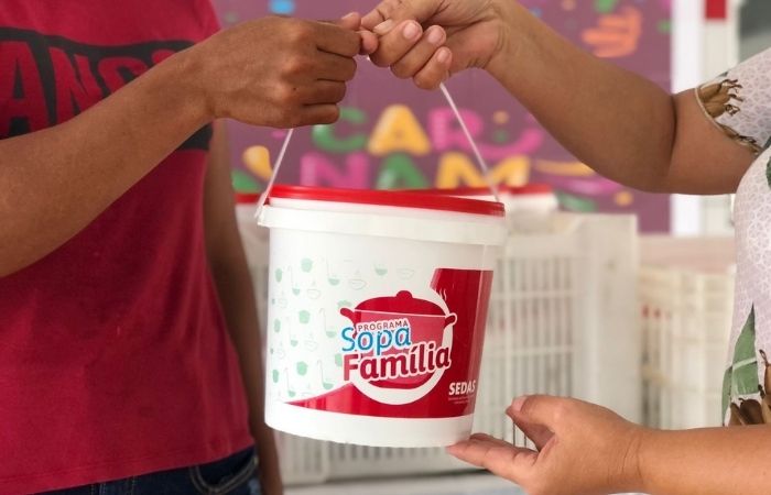 O Sopa Família funciona com sede na praça Pedro Coutinho, no centro da cidade (Divulgação) O Sopa Família funciona com sede na praça Pedro Coutinho, no centro da cidade (Divulgação)