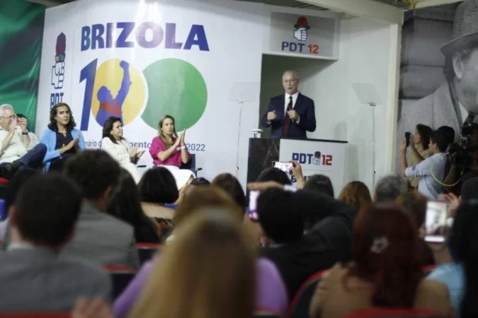 (Foto: Reprodução/Twitter) (Foto: Reprodução/Twitter)