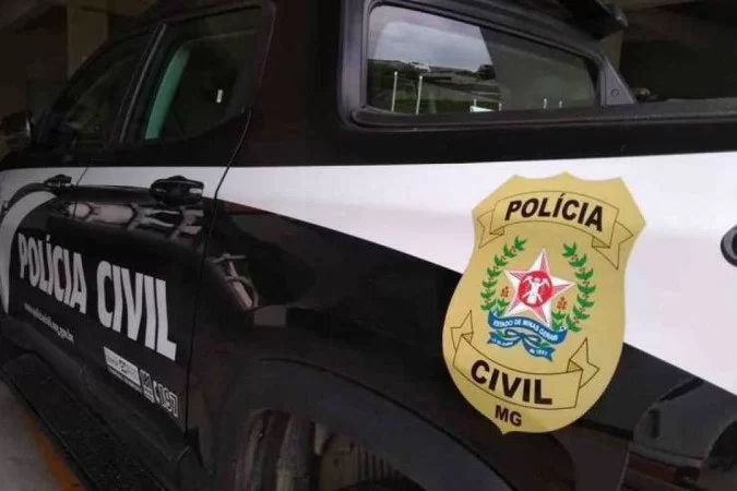 Crime aconteceu em 27 de março, quando a mãe da adolescente flagrou o momento em que o suspeito abusava da filha dela. Polícia não deu detalhes dos fatos (Foto: PCMG/Divulgação) Crime aconteceu em 27 de março, quando a mãe da adolescente flagrou o momento em que o suspeito abusava da filha dela. Polícia não deu detalhes dos fatos (Foto: PCMG/Divulgação)