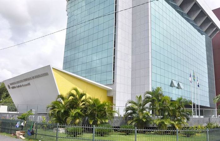 Até então, 167.078 atendimentos foram feitos pelos canais de comunicação do Tribunal. (Divulgação/TRE-PE
) Até então, 167.078 atendimentos foram feitos pelos canais de comunicação do Tribunal. (Divulgação/TRE-PE
)
