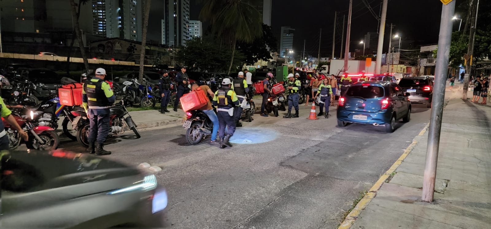 Segundo a Polícia, toda a Região Metropolitana do Recife também será beneficiada com a operação. (PMPE/Divulgação)
