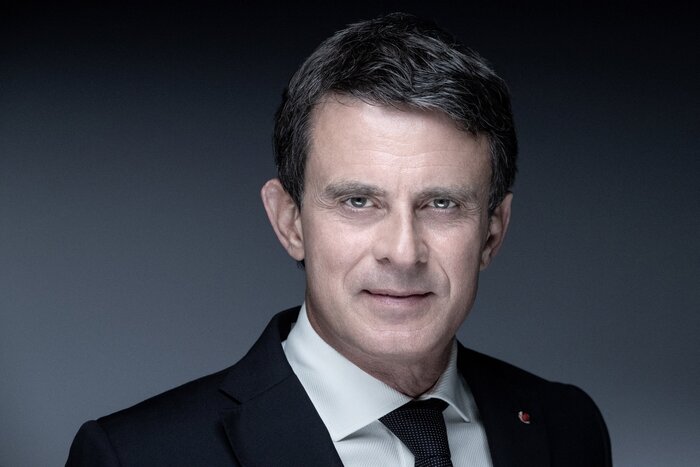 Valls revient en politique en France aux mains de Macron