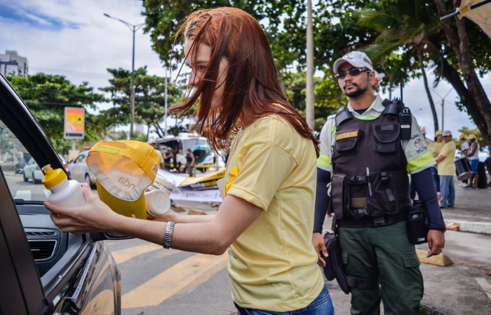 Alunos e professores da rede municipal serão premiados no Concurso Transitando com Segurança
(Secom/Olinda) Alunos e professores da rede municipal serão premiados no Concurso Transitando com Segurança
(Secom/Olinda)
