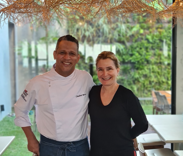 Chef Claudemir Barros e Paula Aquino. (Divulgao)