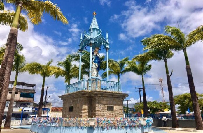 Passeios turísticos realizados pela Prefeitura do Recife são gratuitos e guiados pelos atrativos turísticos da cidade
(Mariana Fabrício/DP Foto) Passeios turísticos realizados pela Prefeitura do Recife são gratuitos e guiados pelos atrativos turísticos da cidade
(Mariana Fabrício/DP Foto)
