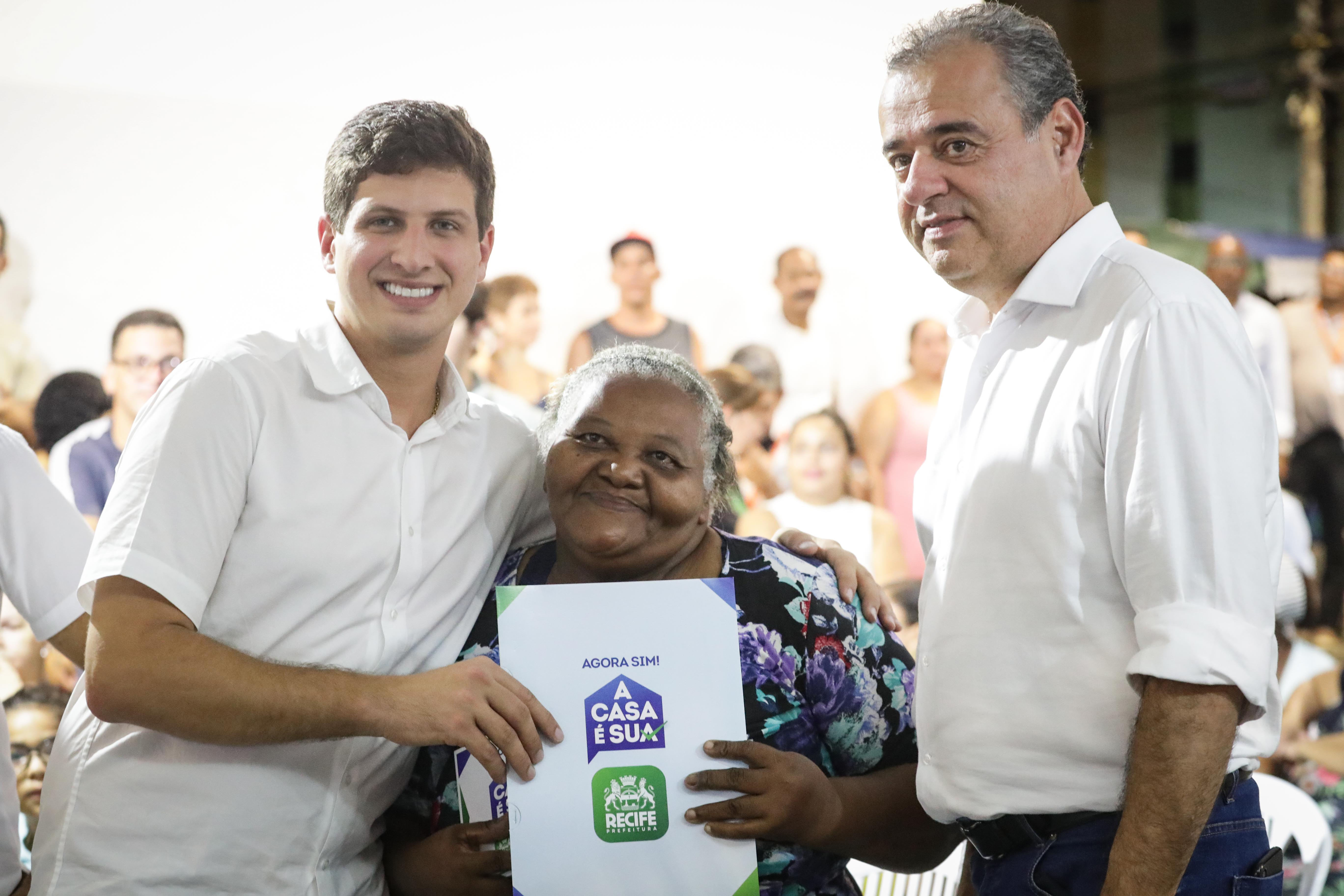 o habitacional foi construído dentro do programa de saneamento integrado PAC Beberibe, e é dividido em dois blocos com 32 apartamentos cada. (Rodolfo Loepert/PCR) o habitacional foi construído dentro do programa de saneamento integrado PAC Beberibe, e é dividido em dois blocos com 32 apartamentos cada. (Rodolfo Loepert/PCR)