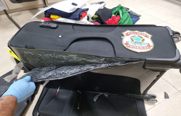Acusado já foi preso na Colombia por adulteração de um chassis de carro (Foto: Divulgação/PF ) Acusado já foi preso na Colombia por adulteração de um chassis de carro (Foto: Divulgação/PF )