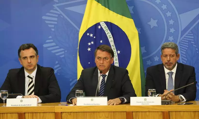 Governo quer aprovar emenda constitucional autorizando zerar o imposto sobre óleo diesel e o gás de cozinha (Fabio Rodrigues Pozzebom/Agência Brasil)