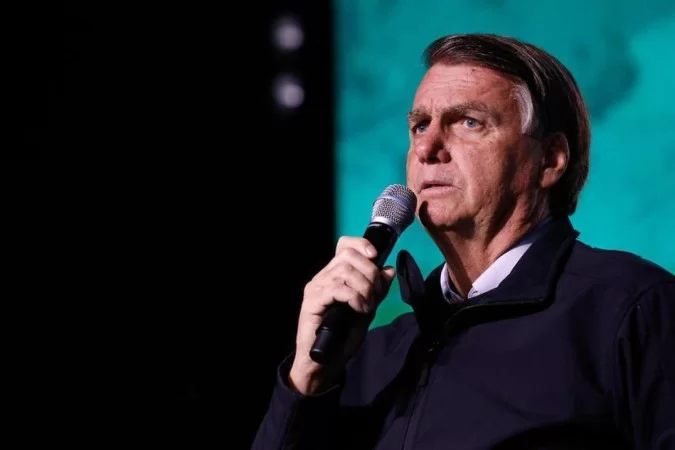 (O presidente pediu que, a partir de agora, os cidadãos registrem o momento em que forem abastecer os veículos, 'para ver quanto é que está o preço ali'. Foto: Alan Santos/PR) (O presidente pediu que, a partir de agora, os cidadãos registrem o momento em que forem abastecer os veículos, 'para ver quanto é que está o preço ali'. Foto: Alan Santos/PR)