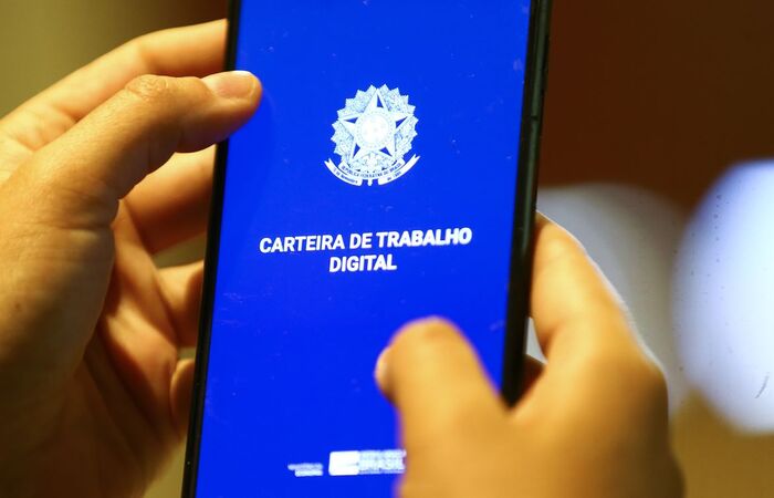 Currículos devem ser enviados exclusivamente por e-mail (Marcelo Camargo/Agência Brasil)