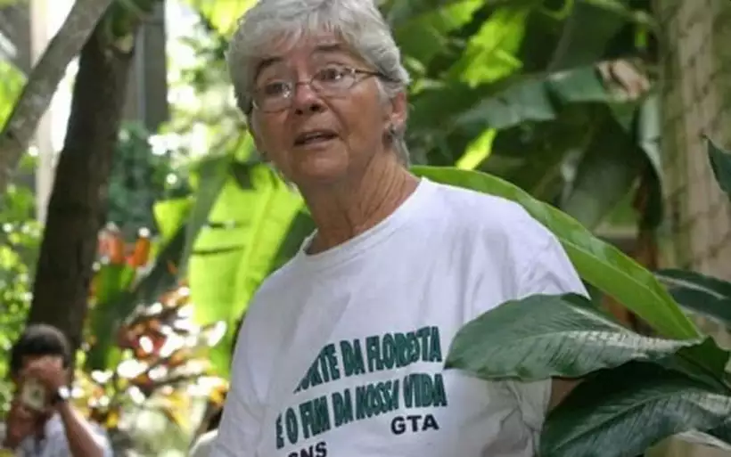 (Dorothy dedicou-se a defender o direito à terra para camponeses e à criação de projetos de proteção da floresta, agindo junto à população e ao governo. Foto: Memorial da Democracia/Reprodução) (Dorothy dedicou-se a defender o direito à terra para camponeses e à criação de projetos de proteção da floresta, agindo junto à população e ao governo. Foto: Memorial da Democracia/Reprodução)