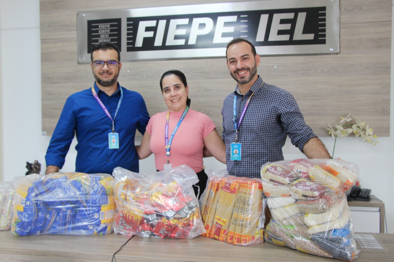 FIEPE E Gypsum entregam donativos de Petrolina para famílias atingidas pelas chuvas na Região Metropolitana do Recife. (Divulgação)