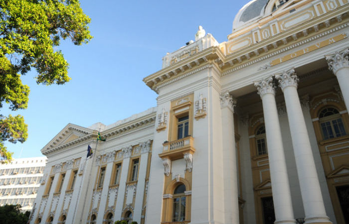Judiciário pernambucano entrará em Recesso Forense na próxima quinta-feira.
(Assis Lima/TJPE) Judiciário pernambucano entrará em Recesso Forense na próxima quinta-feira.
(Assis Lima/TJPE)