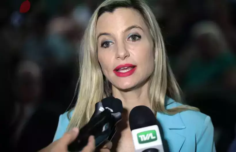 Juíza Joana Zimmer perguntou se a menina já havia escolhido o nome para o bebê (Foto: Solon Soares/Assembleia Legislativa de Santa Catarina) Juíza Joana Zimmer perguntou se a menina já havia escolhido o nome para o bebê (Foto: Solon Soares/Assembleia Legislativa de Santa Catarina)