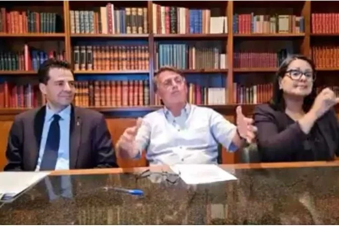 ('Estamos chegando a 700 mil de CACs no Brasil, com a reeleição vai chegar a 1 milhão de CACs no país', disse. Foto: Reprodução / Youtube) ('Estamos chegando a 700 mil de CACs no Brasil, com a reeleição vai chegar a 1 milhão de CACs no país', disse. Foto: Reprodução / Youtube)