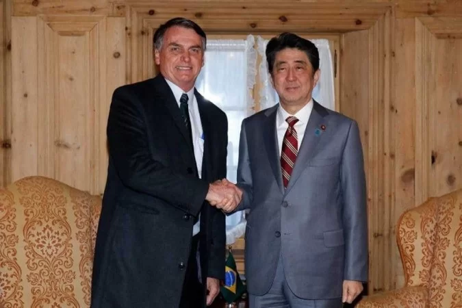 Bolsonaro decreta luto oficial de três dias após morte de Shinzo Abe | Brasil: Diario de Pernambuco