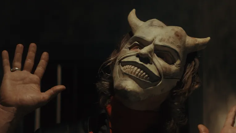 (Filme de terror, em cartaz nos cinemas, é distribuído pela Universal e tem direção de Scott Derrickson, de 'O exorcismo de Emily Rose', 'A entidade' e 'Doutor Estranho'.) (Filme de terror, em cartaz nos cinemas, é distribuído pela Universal e tem direção de Scott Derrickson, de 'O exorcismo de Emily Rose', 'A entidade' e 'Doutor Estranho'.)