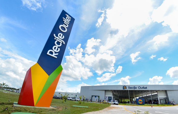 Chegada de novas lojas deverá gerar 100 novas vagas de emprego no local (Divulgação/Recife Outlet)