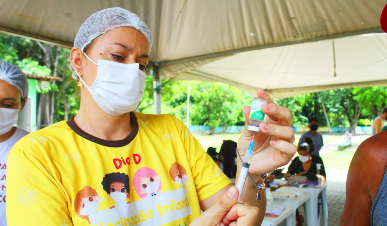Paulista Polio-Impfstoff regt zur Aktualisierung des Impfausweises für Kinder und Jugendliche an