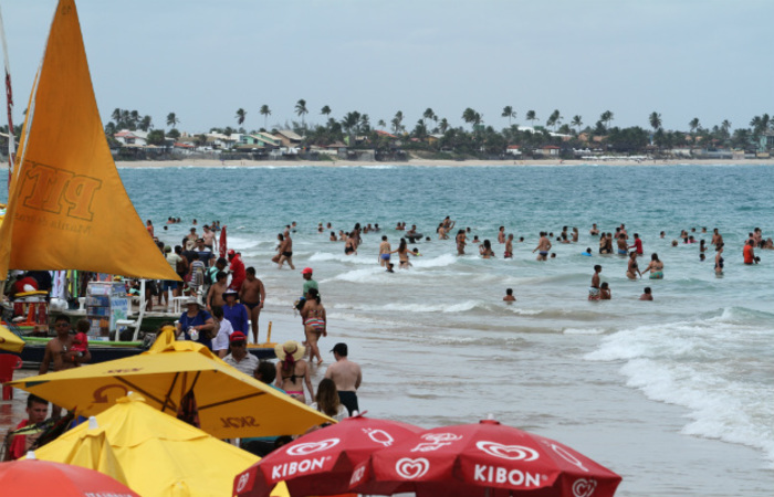 Um dos principais pontos tursticos de Pernambuco, a praia de Porto de Galinhas apresenta trecho inapto para banho (Peu Ricardo/Arquivo DP )