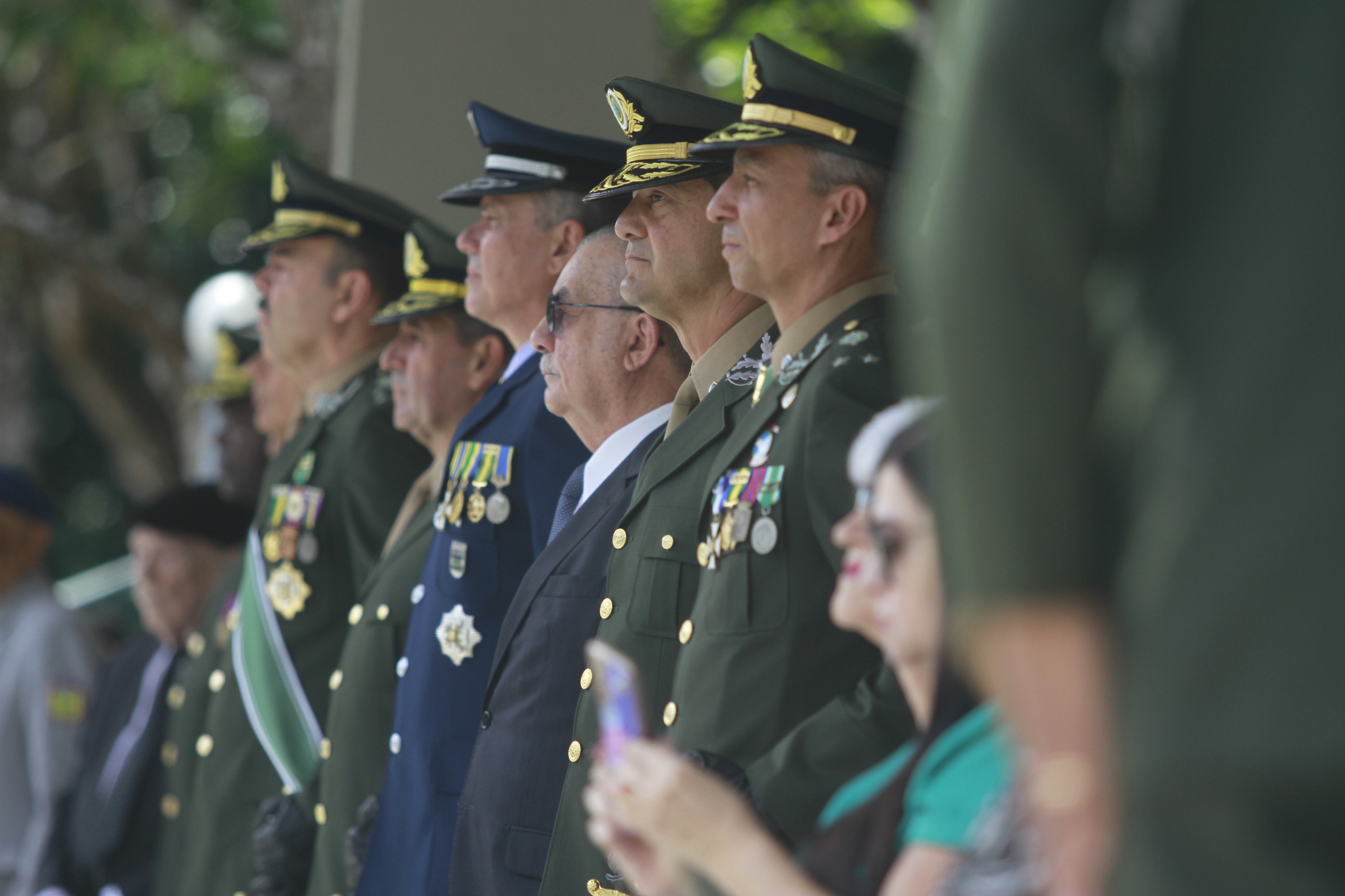 File:25 08 2022 Cerimônia do Dia do Soldado, com a Imposição da Medalha do  Pacificador e da Medalha Exército Brasileiro. (52311151624).jpg - Wikipedia