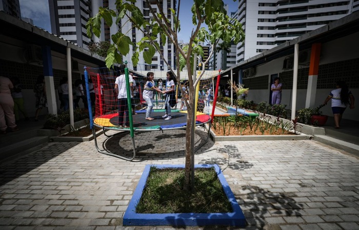 Recife requalifica a Escola Municipal Karla Patrícia, na Zona Sul ...