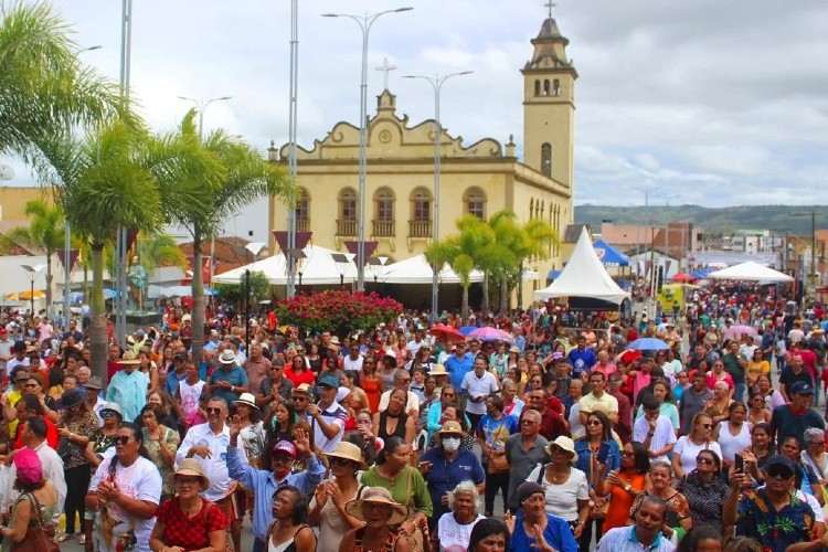 Os 124 anos do nascimento de Frei Damio tambm sero lembrados na programao religiosa, que vai contar com missas, visitas ao Cruzeiro de Frei Damio, apresentao musical e corte do bolo  (Divulgao)