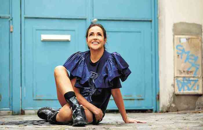 Novo lbum da cantora traz msicas que ela comps durante a pandemia e uma ode ao samba, com mistura de ritmos (Crdito: Clia Santos / divulgao)
