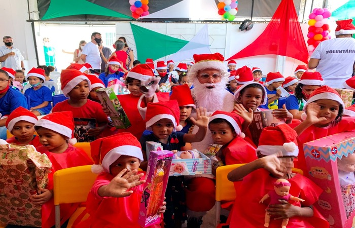 Últimos dias para adoção de cartas e entrega de presentes para o Papai Noel  dos Correios | Local: Diario de Pernambuco