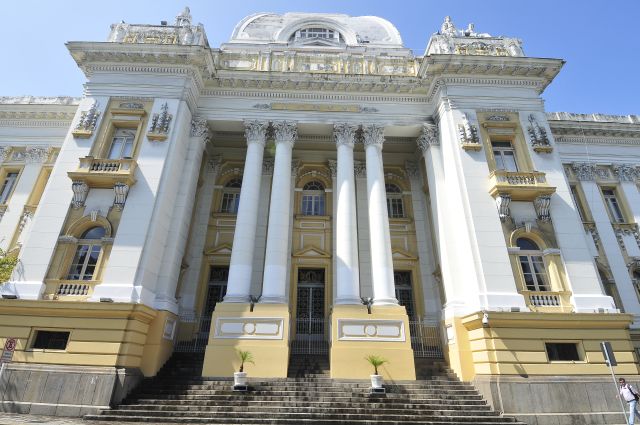 Nova turma de estudantes realizaro estgios em unidades do TJPE, como o Palcio da Justia (Assis Lima - Ascom TJPE 20jan2022)