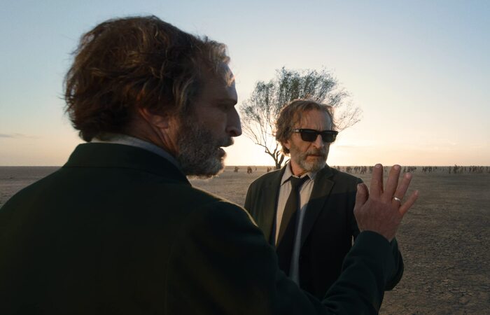  (Diretor Alejandro G. Iñárritu retorna ao México e viaja pela crise existencial de seu alter ego no surrealista em filme escolhido pelo México para representar o país no Oscar de Melhor Filme Internacional. Netflix/Divulgação.)