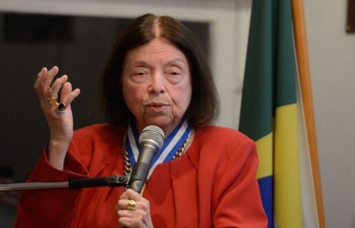 A escritora Nélida Piñon morreu aos 85 anos de idade, no último sábado (17), em Lisboa, Portugal, onde estava há três meses e onde foi operada para tratar de problemas na vesícula (Crédito: Reprodução/Agência Brasil) A escritora Nélida Piñon morreu aos 85 anos de idade, no último sábado (17), em Lisboa, Portugal, onde estava há três meses e onde foi operada para tratar de problemas na vesícula (Crédito: Reprodução/Agência Brasil)